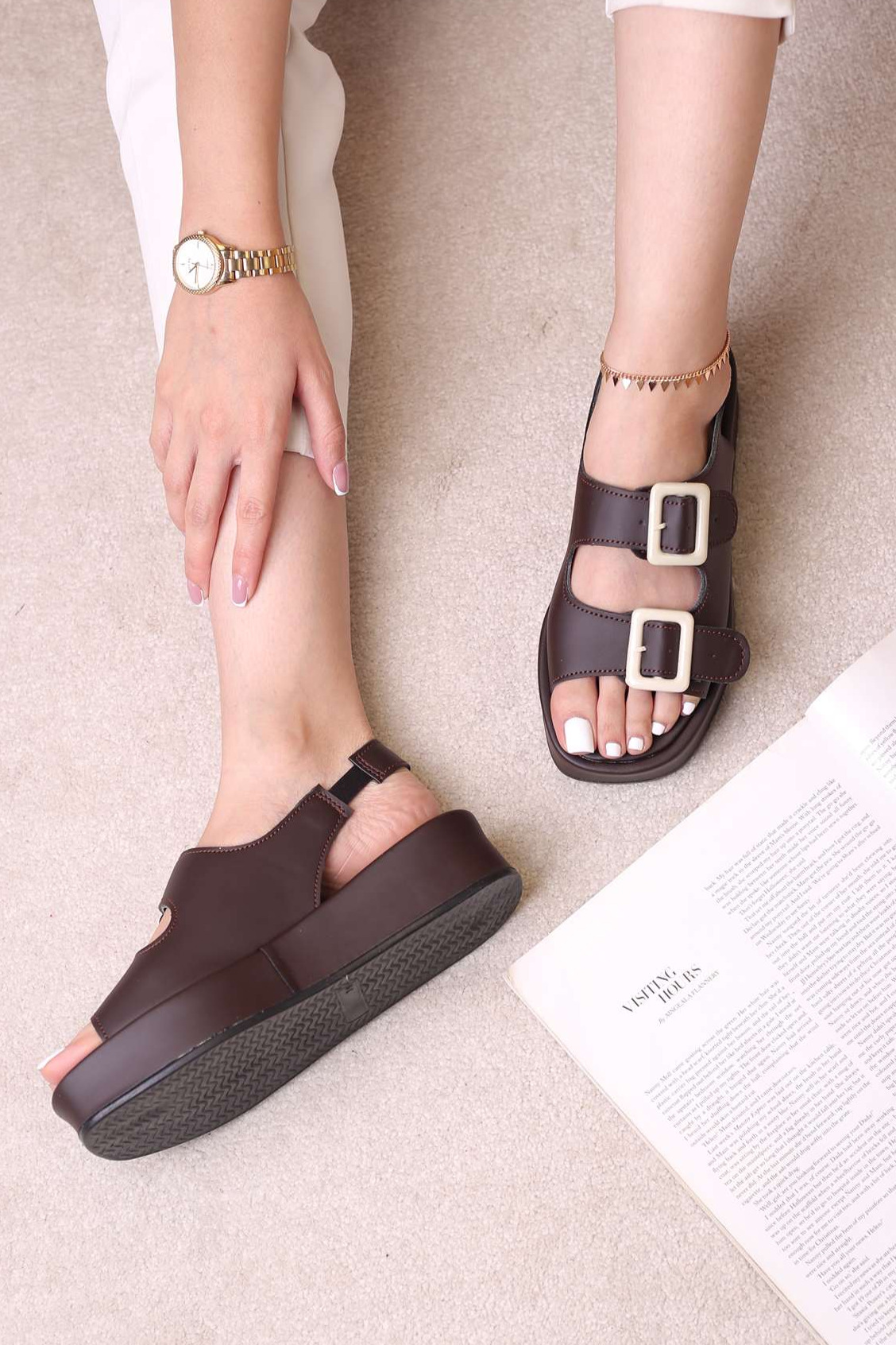 کفش صندل طبی زنانه دوسگکی سانیا